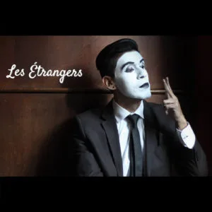 Les-etrangers2