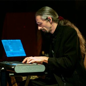 Olivier Milchberg playing keyboard
